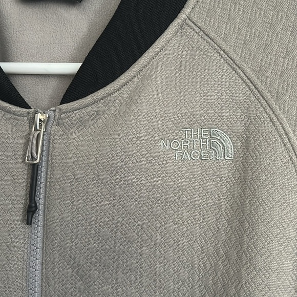 The North Face Kelana women’s bomber jacket, tan/gray with black cuffs. Size M. - Picture 2 of 8